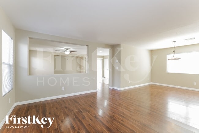 Building Photo - 11035 Calder Ave