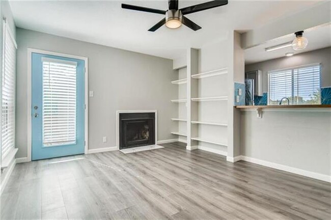 Foto del edificio - 1304 Colony Creek Dr