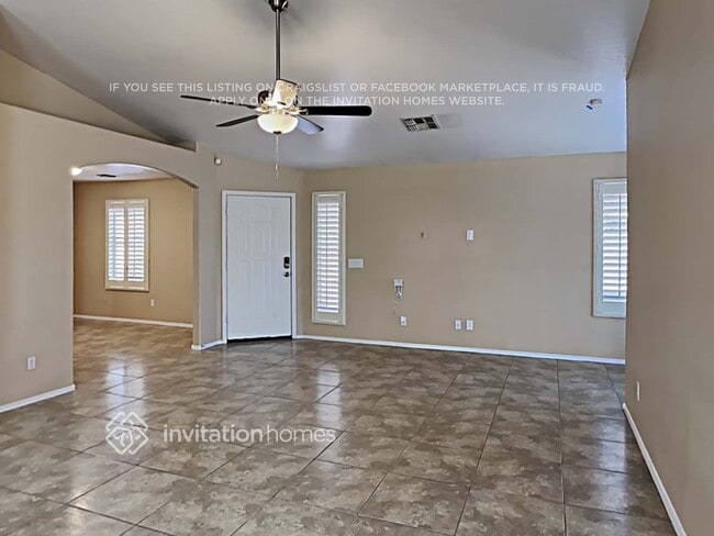 Building Photo - 163 N Saffron Cir