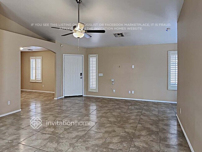 Foto del edificio - 163 N Saffron Cir