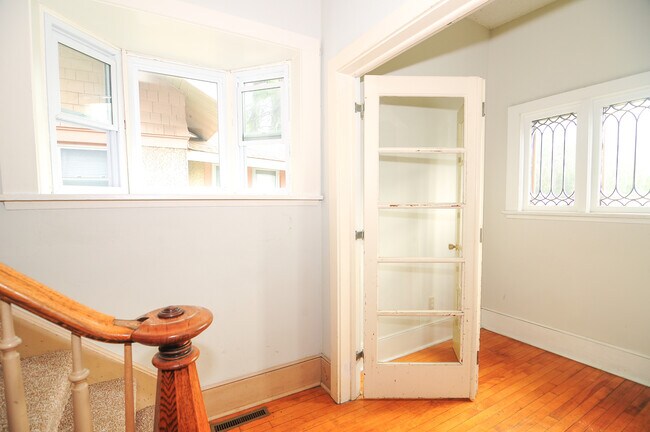 Foto del edificio - 1015 13th Ave SE