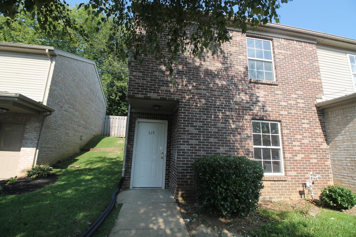 115 Floyd Ct, Nicholasville, KY 40356 Townhome Rentals in
