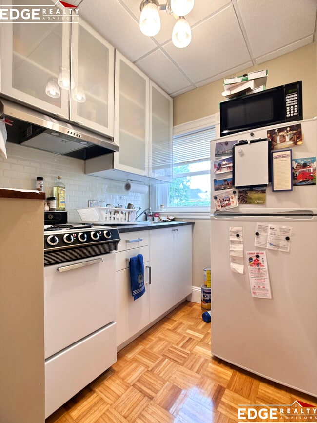 Photo - 555 Washington St Apartment