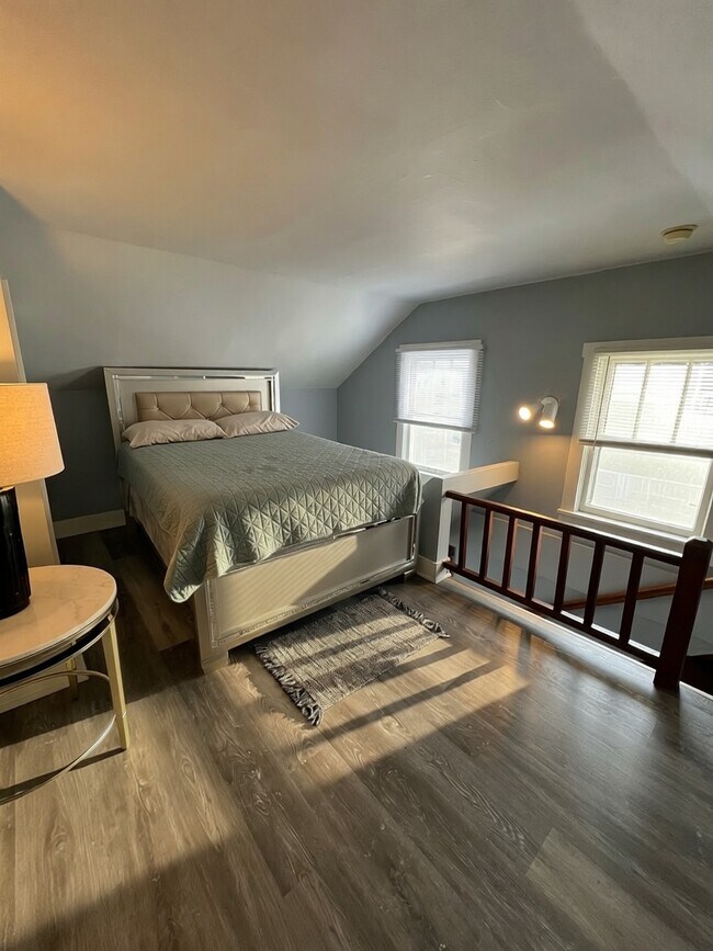 Foto del edificio - 300 N Madison St