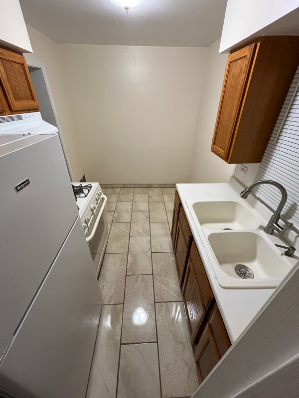 Building Photo - 192 N Smith St