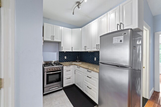 Kitchen - 5210 4th Ave