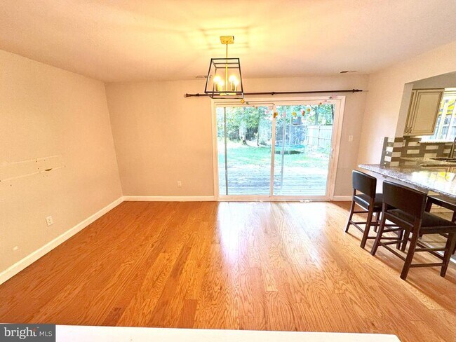 Building Photo - 18 Goshawk Ct