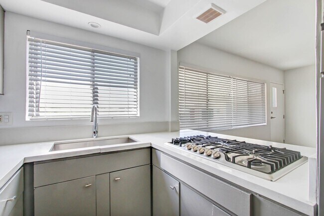 Foto del edificio - 1030 20th St