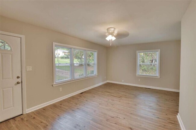 Foto del edificio - 2270 Polar Rock Ave SW