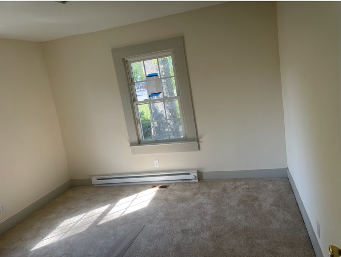 Bedroom - 1711 Lincoln Dr