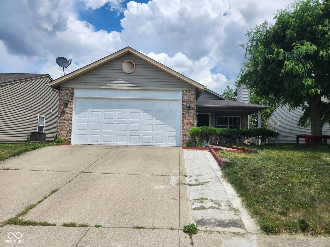 Foto principal - 4335 Blue Ribbon Rd