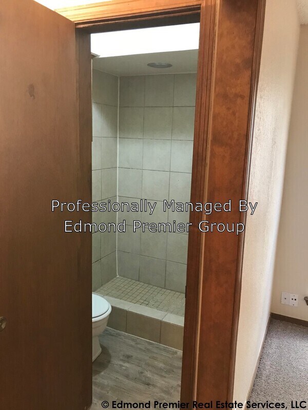 Foto del edificio - 1617 Magnolia Ln