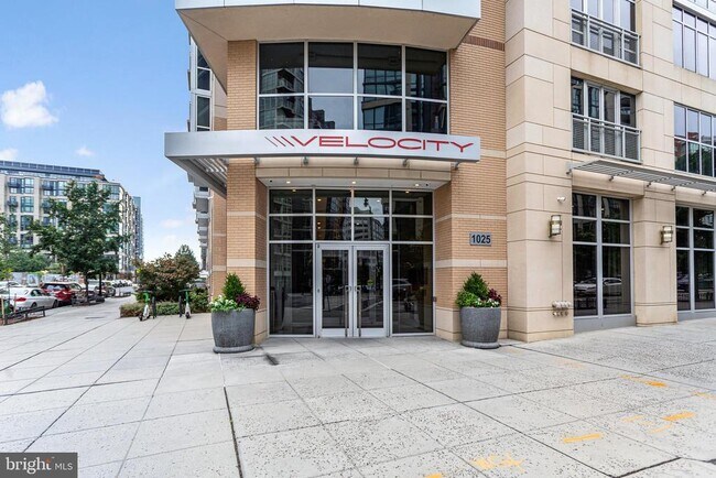 Foto del edificio - 1025 1st St SE