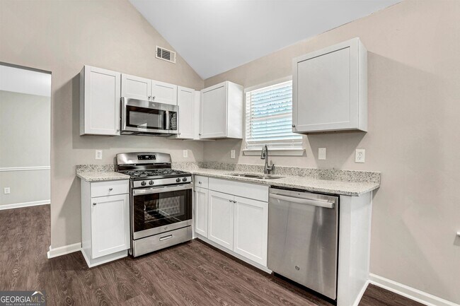 Foto del edificio - 4066 Waldrop Hills Dr