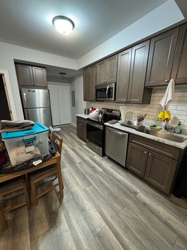 Foto del edificio - 1424 E 53rd St