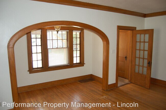 Foto del edificio - 3 br, 2 bath House - 3154 Vine Street