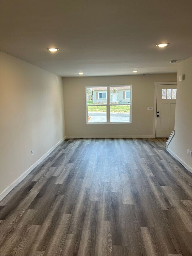 Foto del edificio - 222 22nd Ave NE