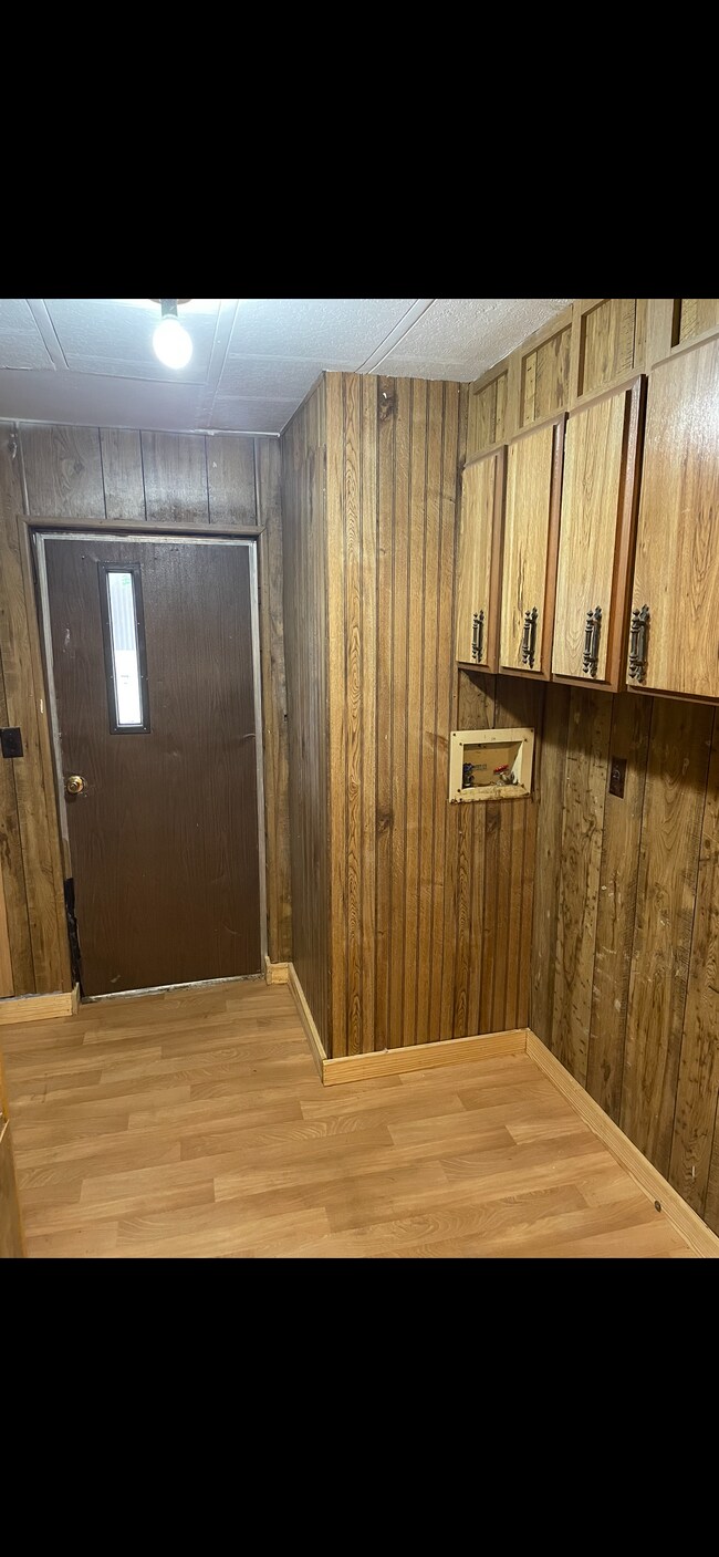 Building Photo - 9674 Flowers Rd