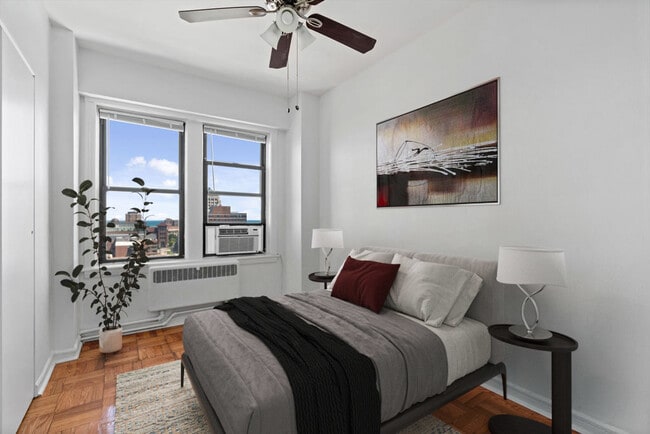 Foto del edificio - 6230 N Kenmore Ave