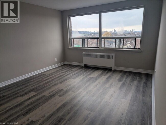 Photo du bâtiment - 468 Ottawa St N