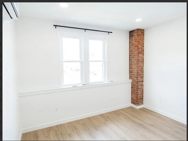 Foto del edificio - 1915 W Livingston St