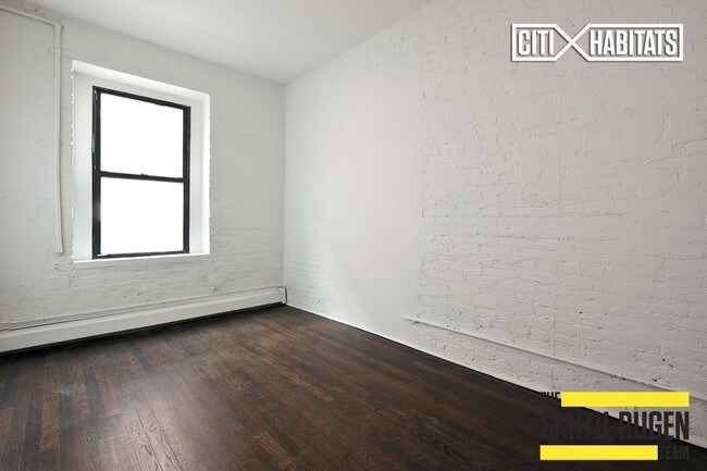 Building Photo - 106 Ridge St