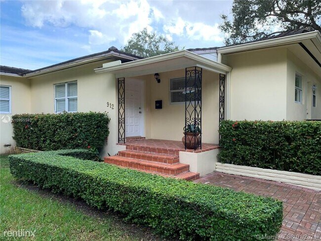 Building Photo - 3 br, 2 bath House - 912 Milan Ave