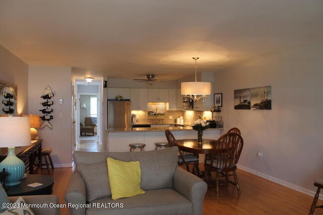 Building Photo - 100 Seaview Ave