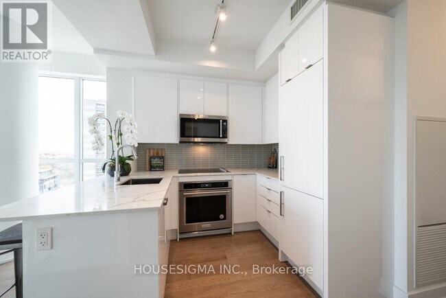 Building Photo - 181-1181 Bedford Rd