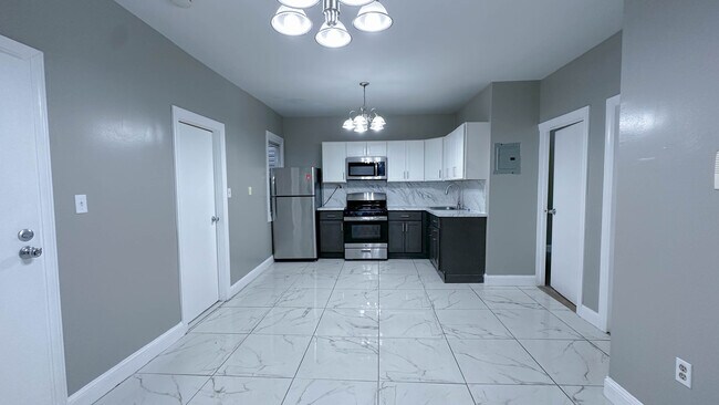 Foto del edificio - 165 Winfield Ave