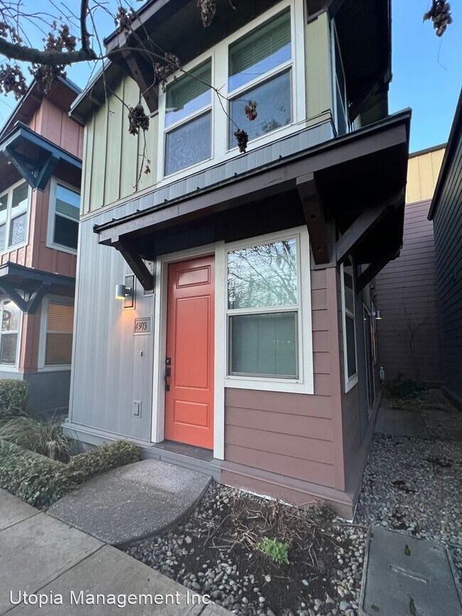 Foto del edificio - 2 br, 2.5 bath House - 4303 SE Division St.