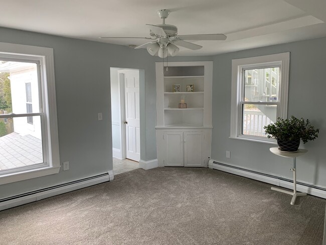 Building Photo - 35 Walter St