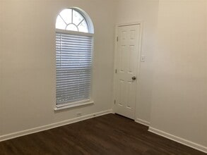 Building Photo - 1601 Oak Pl Ct