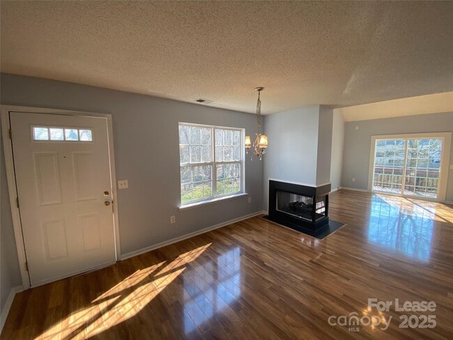 Building Photo - 9325 Timothy Ct