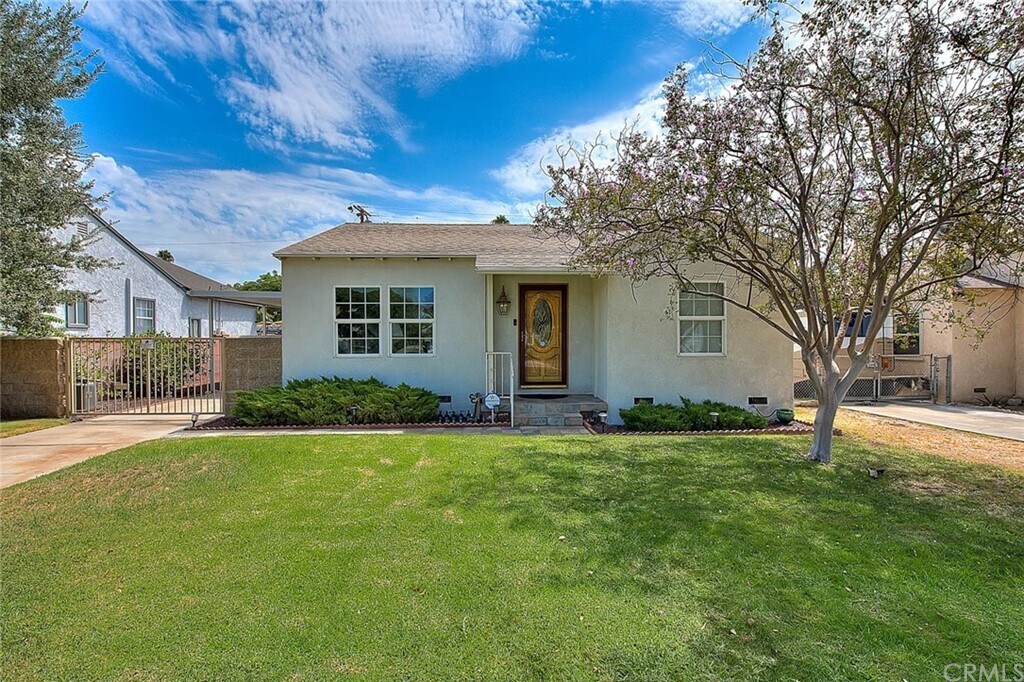 Foto principal - 8517 Newport Ave