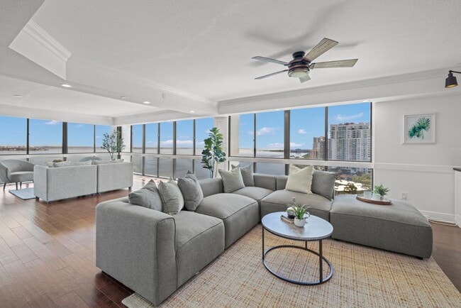 Foto del edificio - 3301 Bayshore Blvd