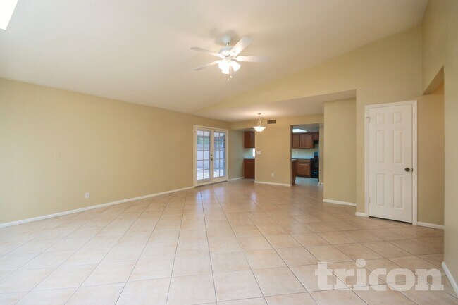 Foto del edificio - 2403 S Evergreen Rd