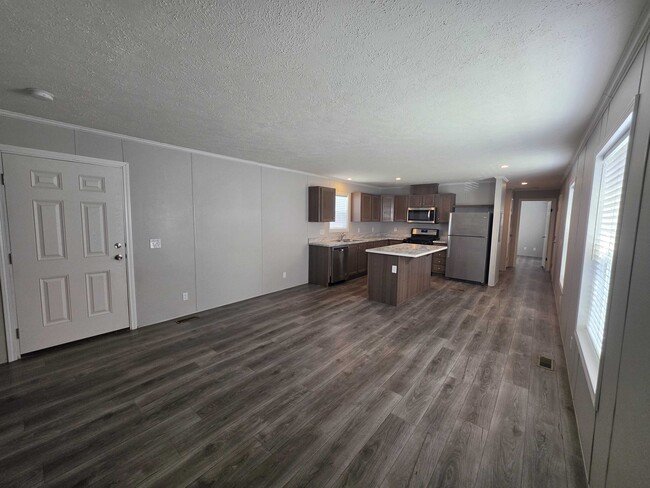 Building Photo - 62 Meggan Dr