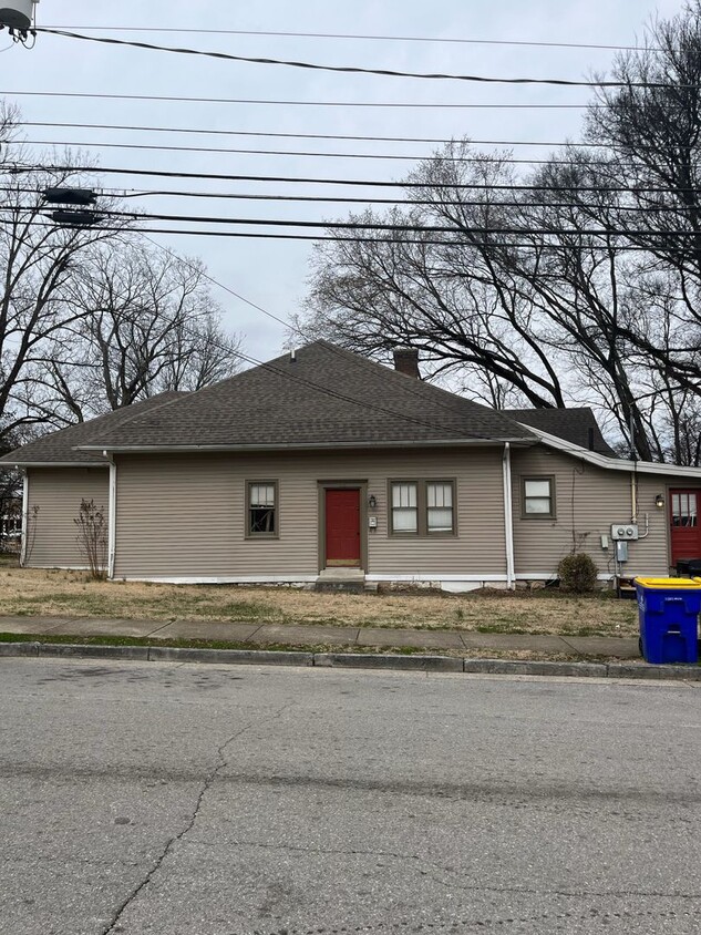 Foto principal - 1127 Park St