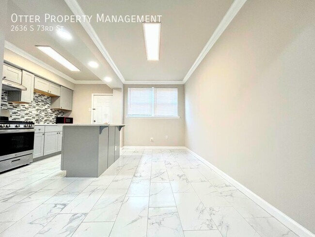 Foto del edificio - Spacious & Inviting 3BR/1.5BA Southwest Ph...