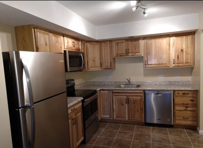 Foto del edificio - 80 Claudia Dr