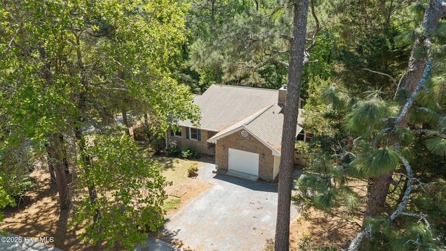 Building Photo - 24 Spring Lake Dr