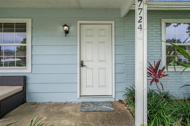 Building Photo - 7724 Arlight Dr