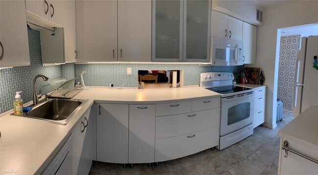 Foto del edificio - 2 br, 2 bath Condo - 1609 N Riverside Dr A...