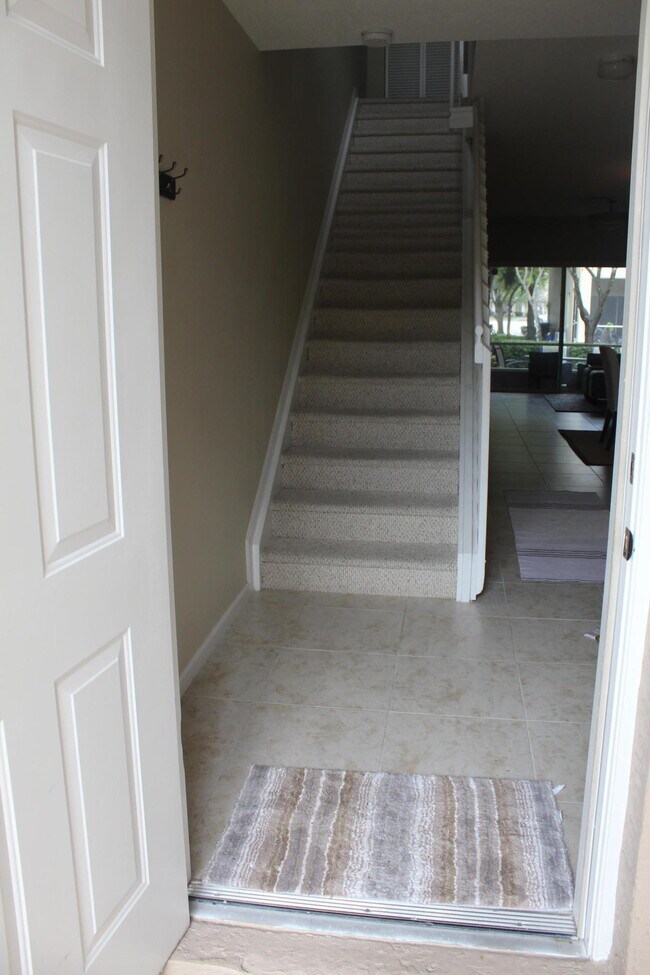 Foto del edificio - 6974 Oak Bridge Ln
