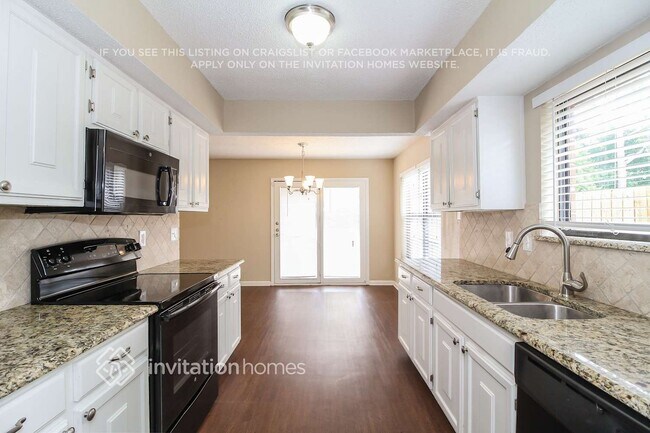 Foto del edificio - 3718 Twin Oak Ct