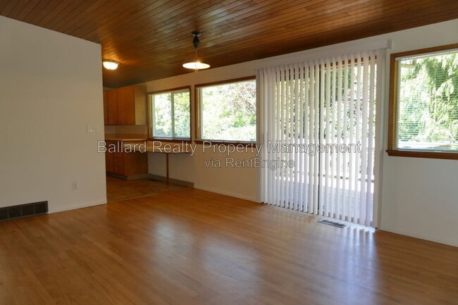 Building Photo - 1802 NW 89th St