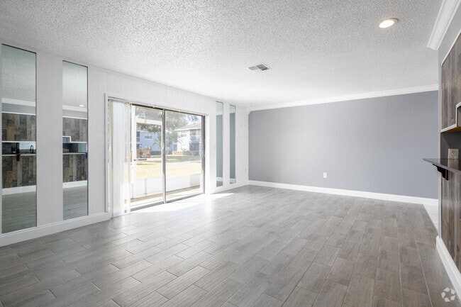 2BR, 2BA - 1,088SF - Living Room - Lago Vista Apartments