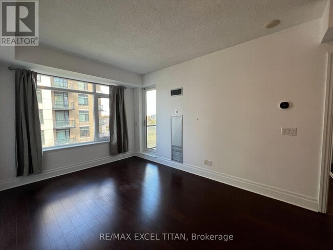 Building Photo - 111 Upper Duke Crescent