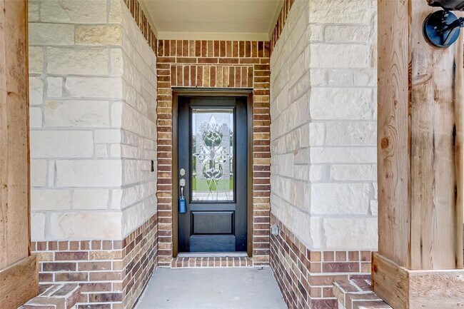 Building Photo - 2703 Old Orchard Ct